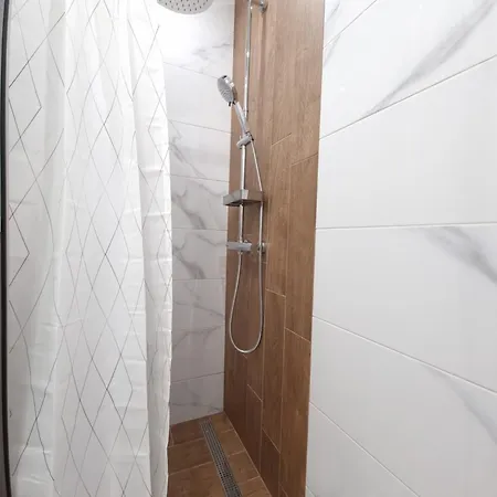 Apartment жилищна сграда орех *