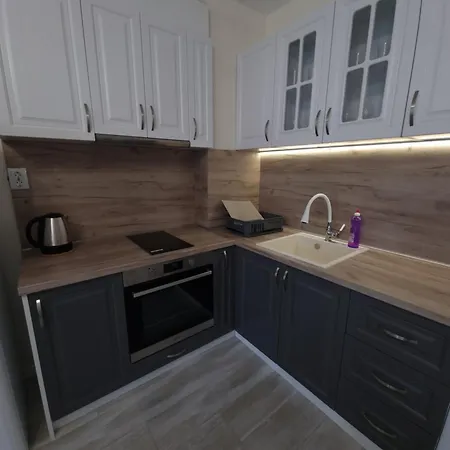 Apartment жилищна сграда орех *
