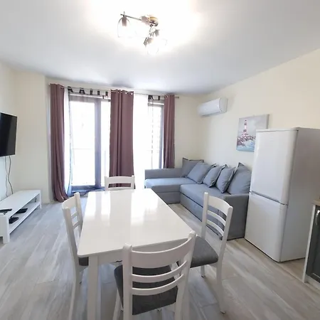 жилищна сграда орех Варна