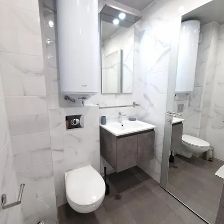 Daire жилищна сграда орех