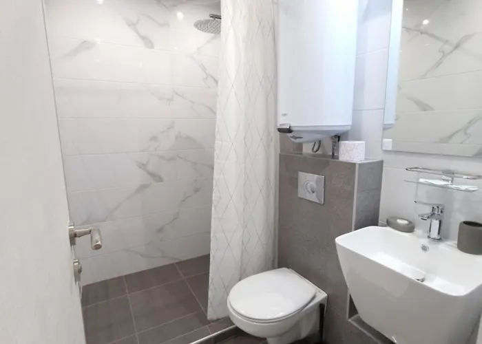 Apartment жилищна сграда орех *