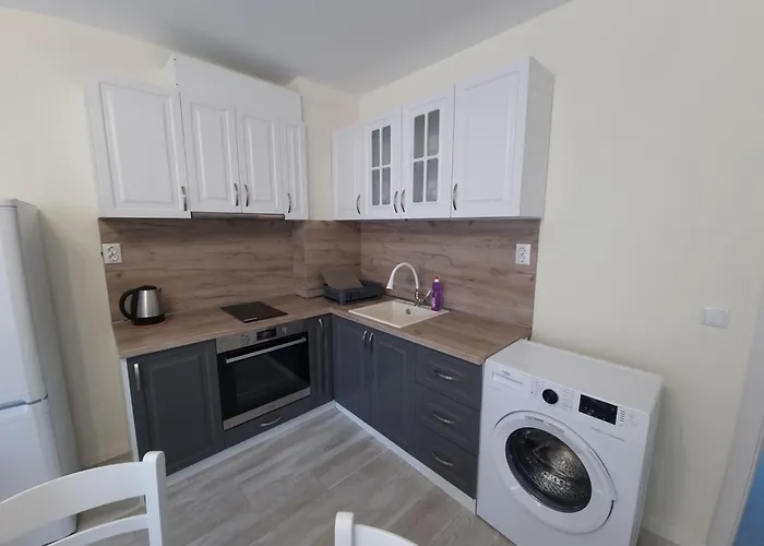 Apartment жилищна сграда орех