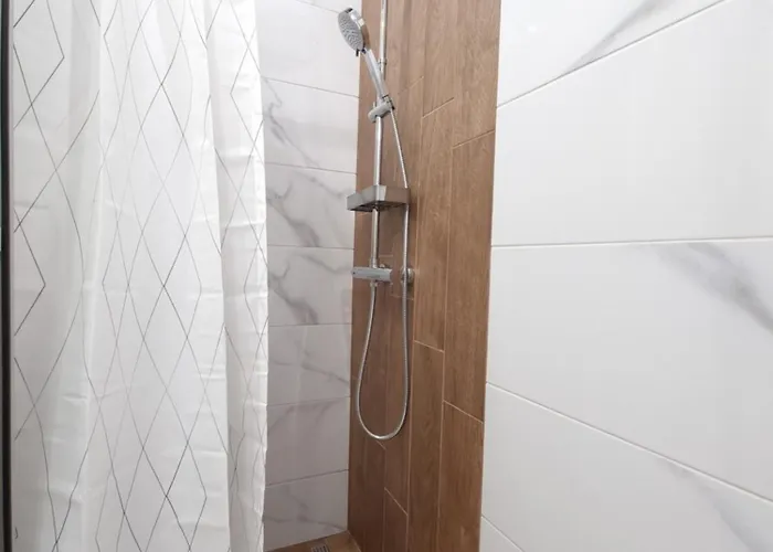 Apartment жилищна сграда орех *